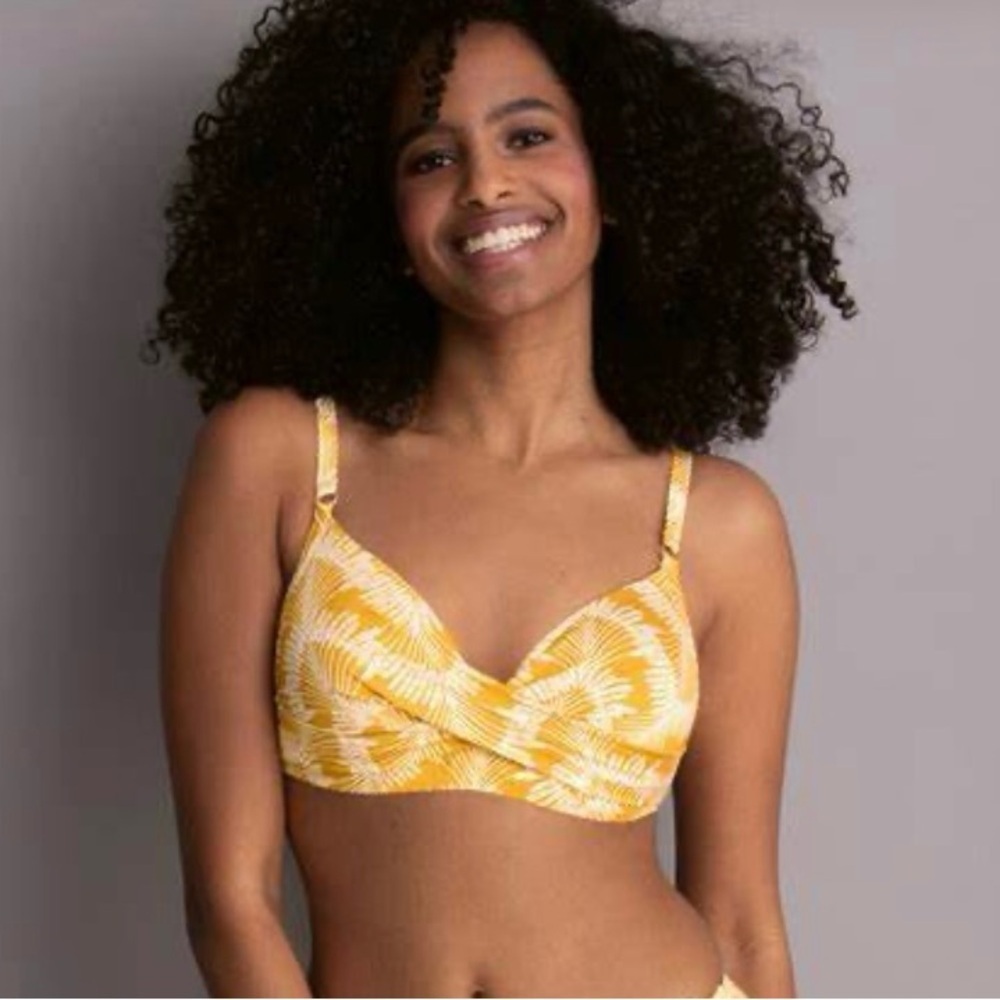 ❤️ NWOT Rosa Faia Maja Bikini Top